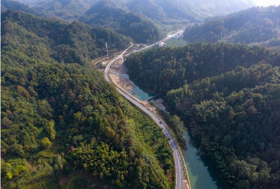 路橋養(yǎng)護(hù)公司中標(biāo)安徽省大別山旅游扶貧 快速通道霍山段水毀小修及養(yǎng)護(hù)采購項(xiàng)目