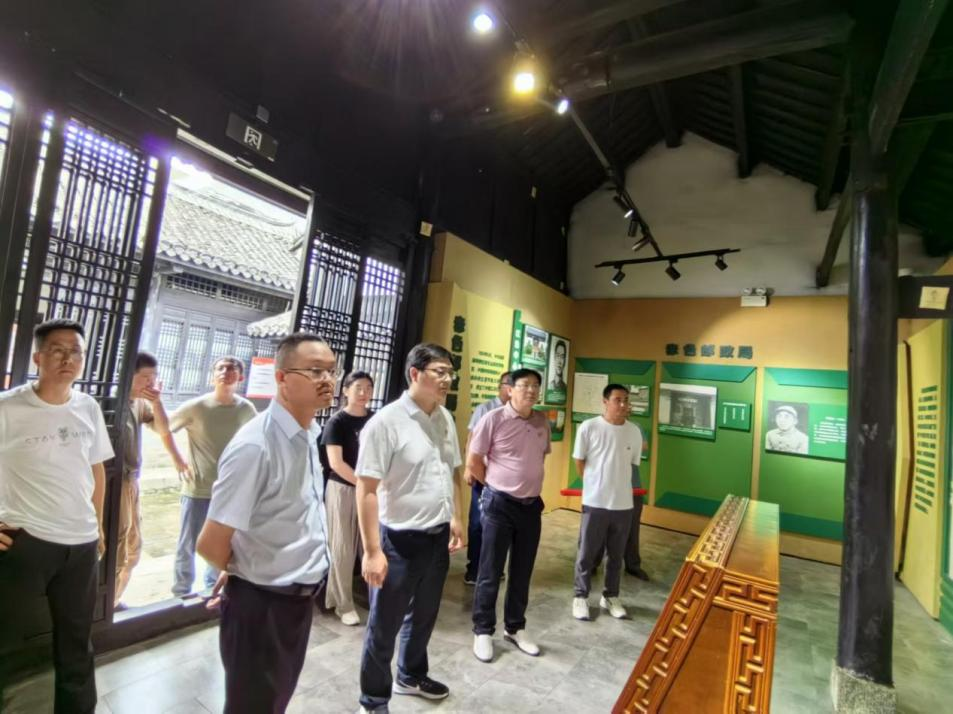 投資開發(fā)黨支部組織開展黨建帶團(tuán)建活動(dòng)